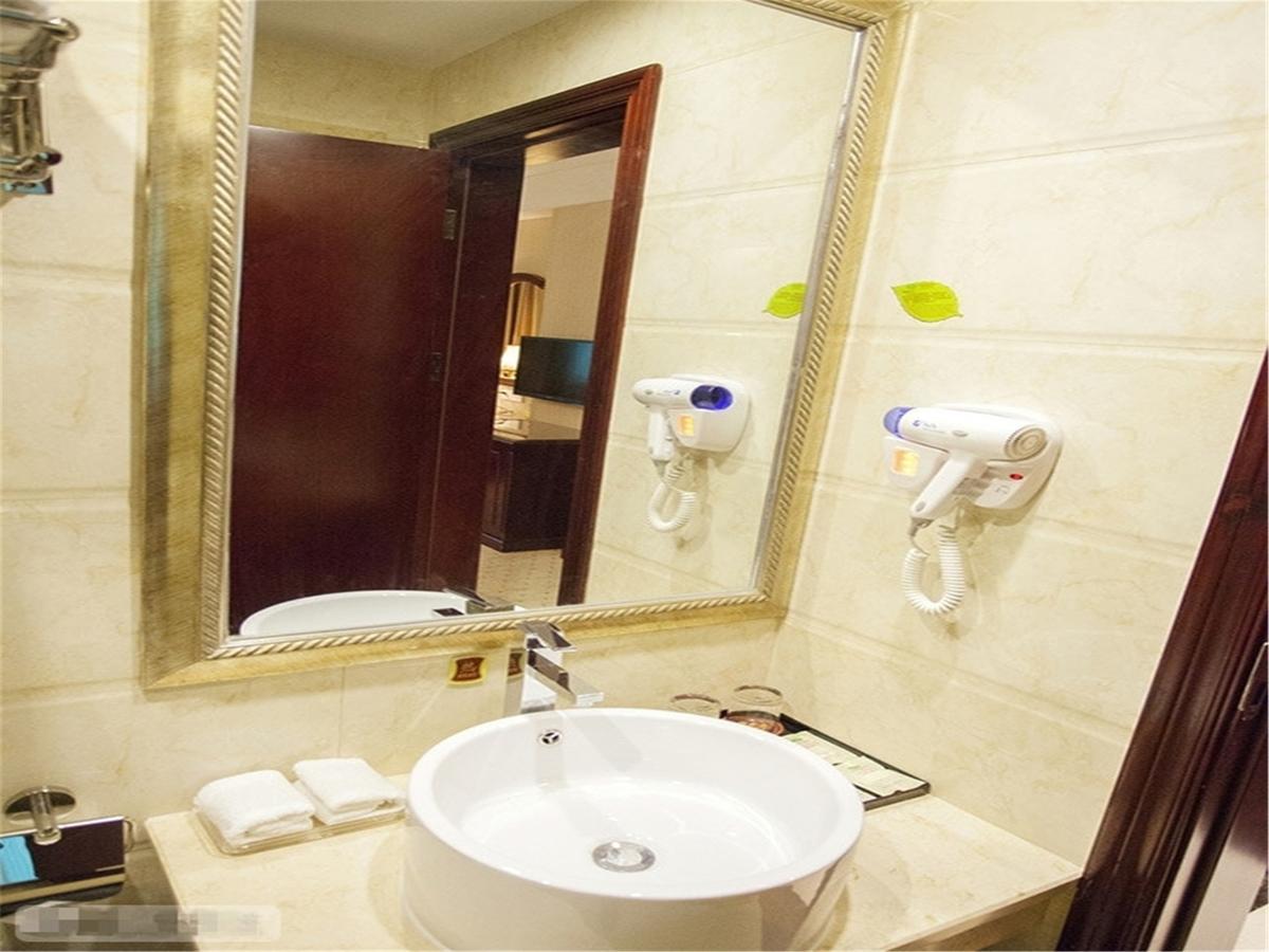 Vienna International Hotel Shanghai Baoshan Pangu Road エクステリア 写真