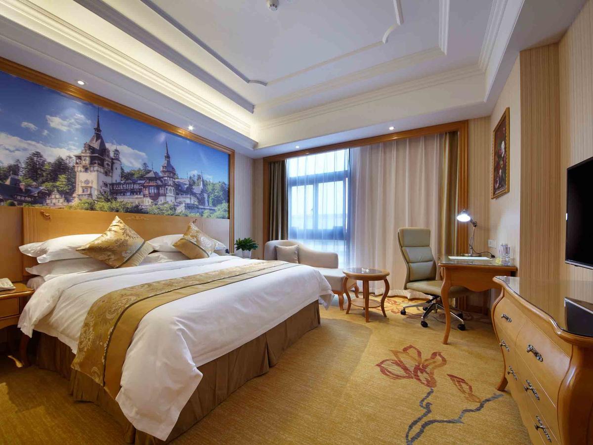 Vienna International Hotel Shanghai Baoshan Pangu Road エクステリア 写真