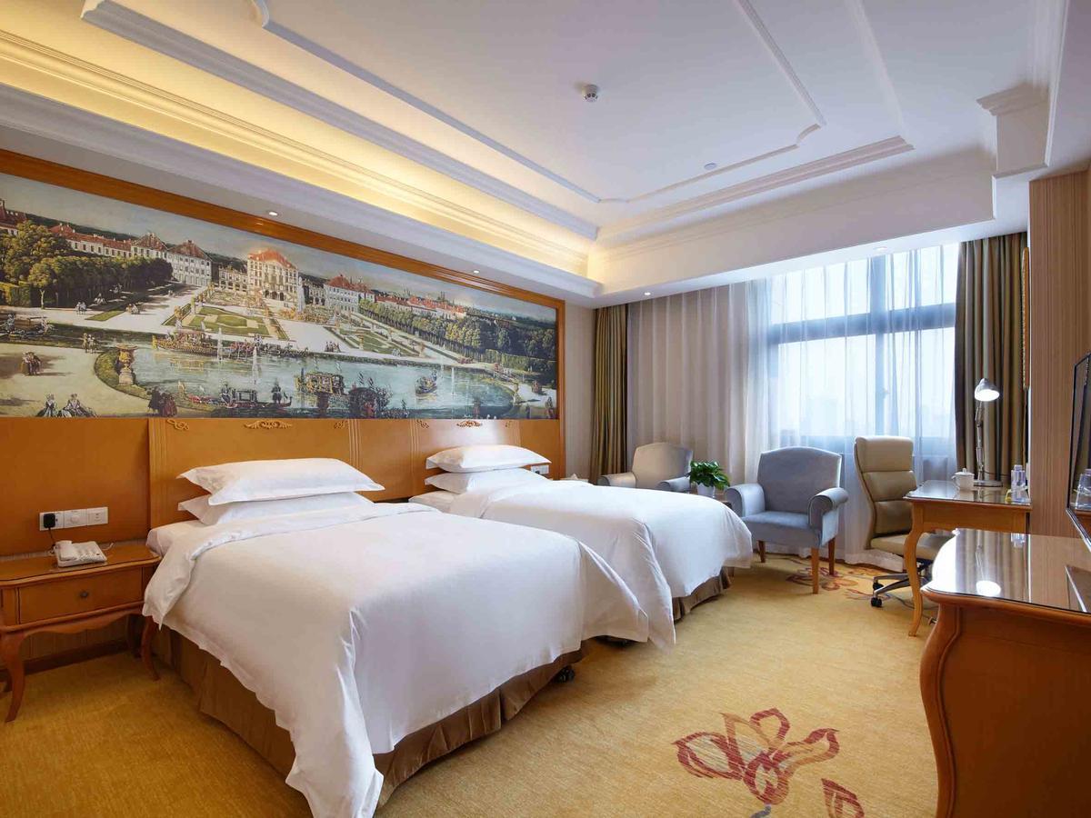Vienna International Hotel Shanghai Baoshan Pangu Road エクステリア 写真