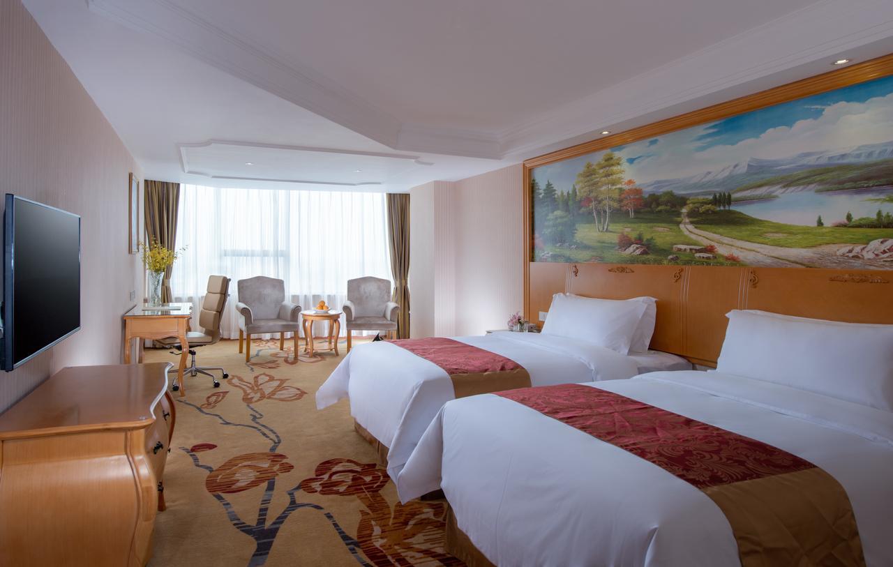 Vienna International Hotel Shanghai Baoshan Pangu Road エクステリア 写真