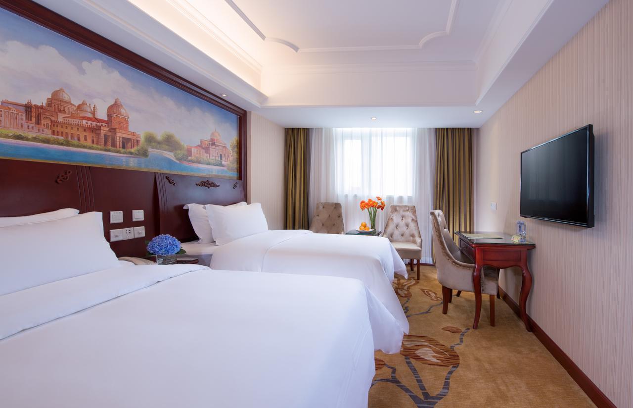 Vienna International Hotel Shanghai Baoshan Pangu Road エクステリア 写真