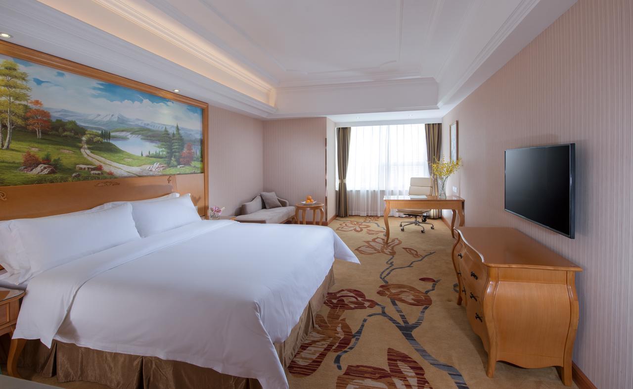 Vienna International Hotel Shanghai Baoshan Pangu Road エクステリア 写真