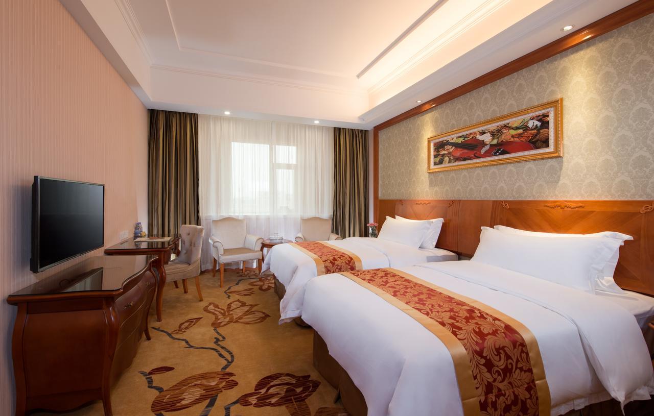 Vienna International Hotel Shanghai Baoshan Pangu Road エクステリア 写真