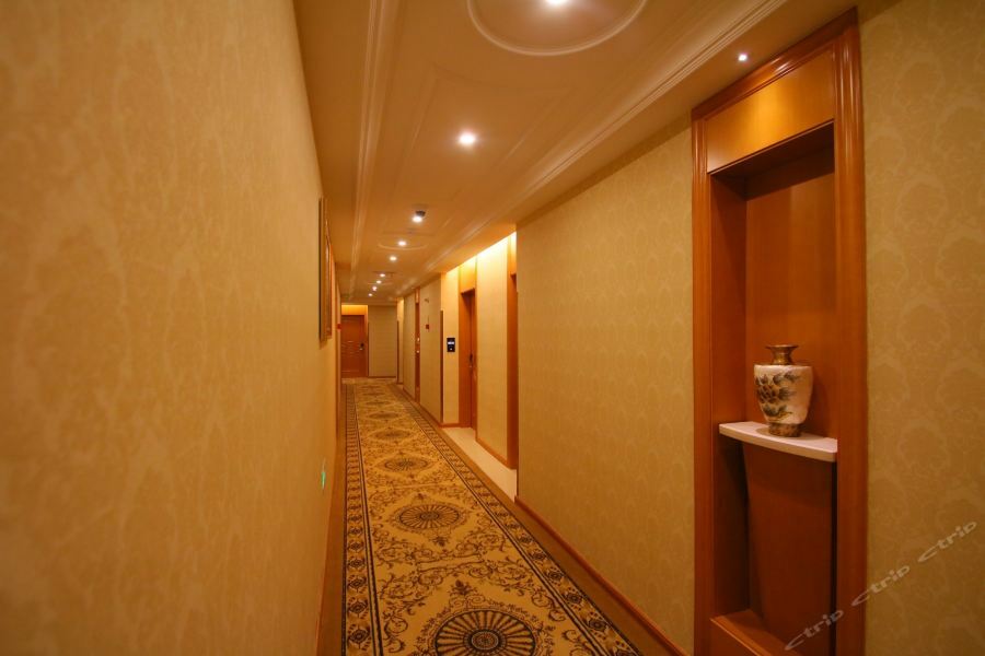 Vienna International Hotel Shanghai Baoshan Pangu Road エクステリア 写真
